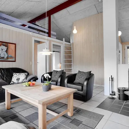 別荘 In Glesborg With Sauna *