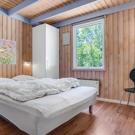 In With Sauna *