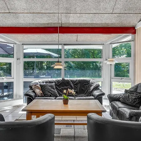 Casa de Férias In With Sauna Glesborg