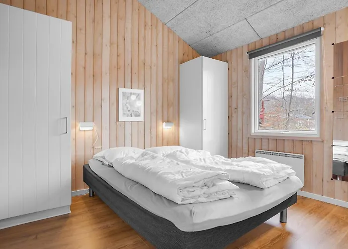 度假居 In Glesborg With Sauna Glesborg